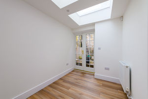 Breakfast Room- click for photo gallery